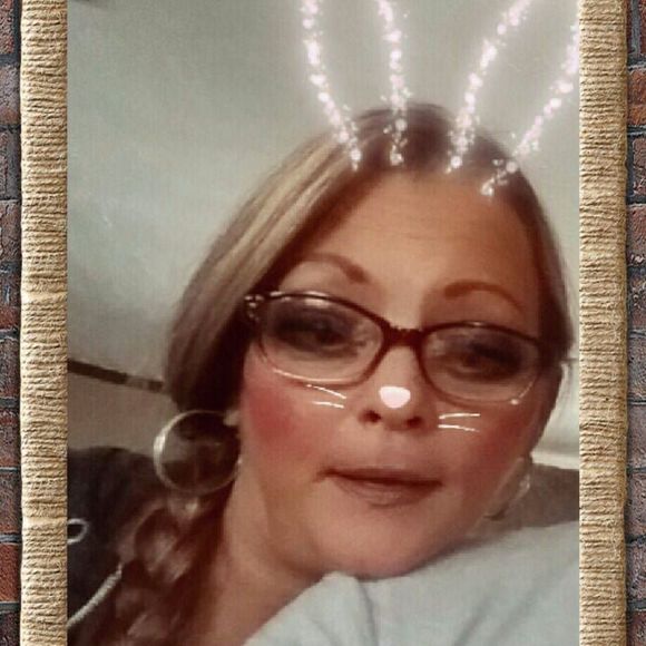 Meet your Posher, Traci - Picture 1 of 1